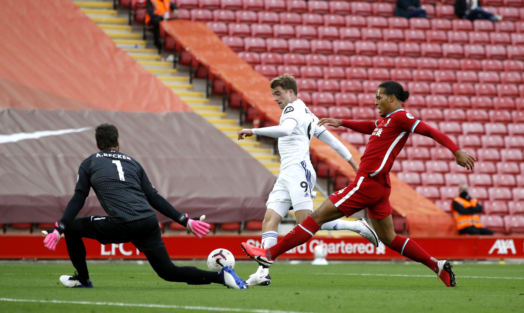 在日益紧张 在日益紧张